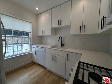 1728 El Cerrito Place unit 4, Los Angeles, CA 90028 - photo 3