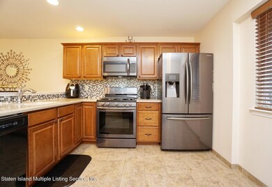 (7) KITCHEN