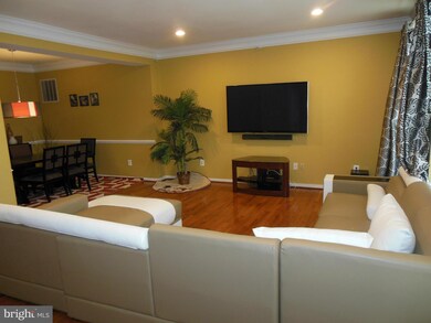 25838 Norrington Square, Chantilly, VA 20152 - photo 6