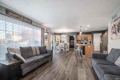 424 Champery Dr, Osceola, IN 46561 - photo 5