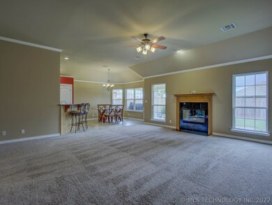 14516 S Poplar St, Glenpool, OK 74033 - photo 6