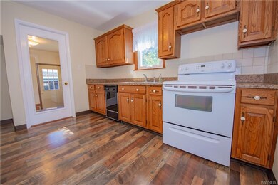 260 Shartle Place, North Tonawanda, NY 14120 - photo 5