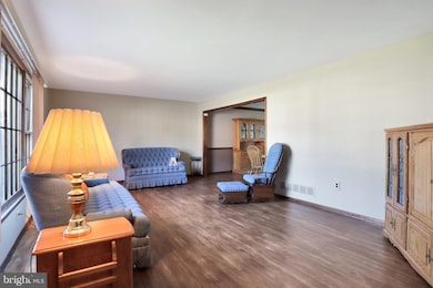 20 Moro Dr, Trenton, NJ 08619 - photo 6