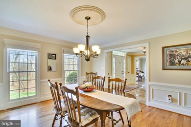 21308 Glendevon Ct, Germantown, MD 20876 - photo 5