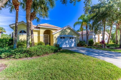 6049 Highwood Park Ln, Naples, FL 34110 - photo 2