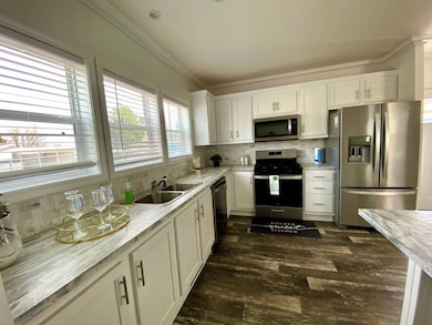 17546 E Batavia Place, Aurora, CO 80011 - photo 2