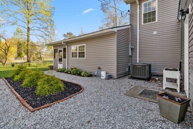 695 Valley View Dr, Burnside, KY 42519 - photo 5