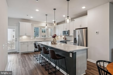 15055 Jaxton Square Ln, Haymarket, VA 20169 - photo 6