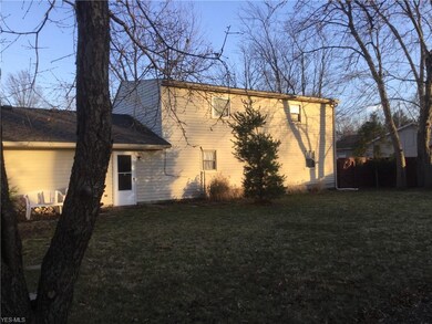 670 Rowelyn Ave, Sheffield Lake, OH 44054 - photo 2