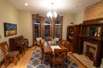 Dining Room/Parlor