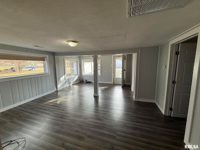 809 N 4th St, Oquawka, IL 61469 - photo 6