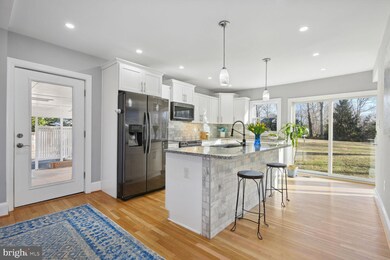 3315 Highland Ln, Fairfax, VA 22031 - photo 2