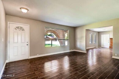 902 N Christa Way Tolleson AZ-small-004-