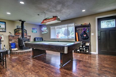 1670 Axtell Dr, Grants Pass, OR 97527 - photo 5