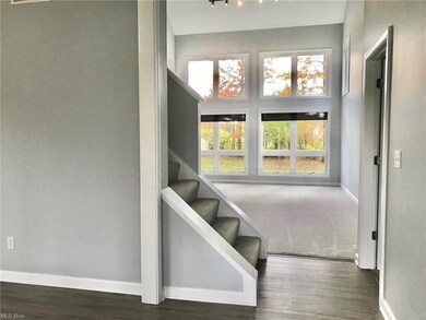 121 Burning Tree Dr, Aurora, OH 44202 - photo 2