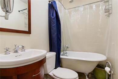 600 Julia St unit 1, New Orleans, LA 70130 - photo 7