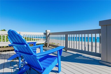 PRIVATE DECK