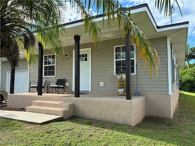 921 Henry St, Punta Gorda, FL 33950 - photo 5