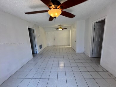 4709 NW 7th St unit 1069, Miami, FL 33126 - photo 3