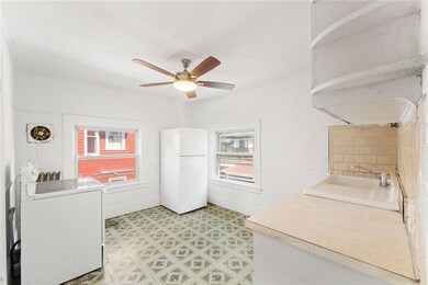 72 Whitmarsh St, Providence, RI 02907 - photo 5