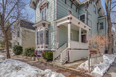 325 Spring St Unit 1 Portland-large-005-