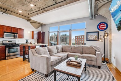 9-web-or-mls-W Seeboth St 305-S2506-009