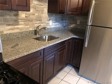 63 Seyms St unit 3, Hartford, CT 06120 - photo 3