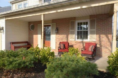 137 Sterling Dr, Perkasie, PA 18944 - photo 2