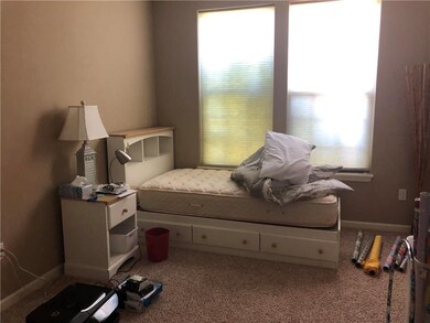 9053 Meadow View Dr, Shawnee, KS 66227 - photo 3