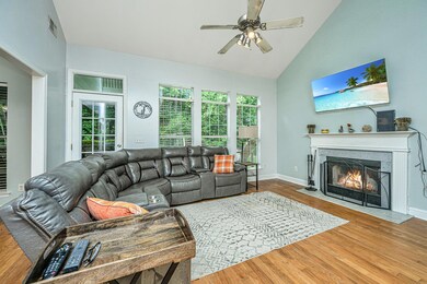 2204AndoverWay008