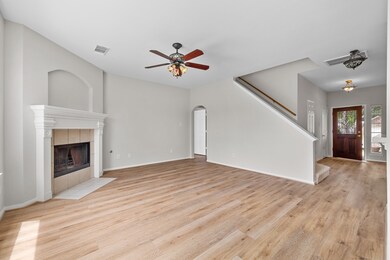 3838 Paigewood Dr, Pearland, TX 77584 - photo 6