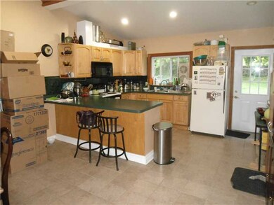 16 Barmore Dr W, Stamford, CT 06905 - photo 2