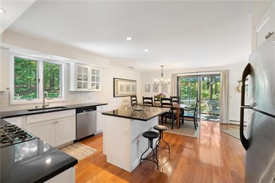 Open kitchen and dining floor plan