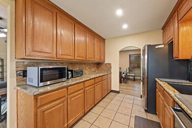 2001 Cedar Grove Ln, Bedford, TX 76021 - photo 7