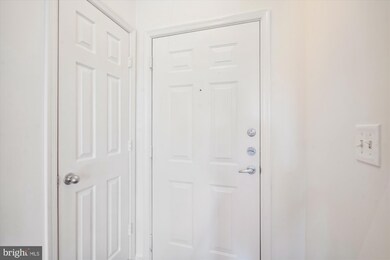 11350 Aristotle Dr unit 7-202, Fairfax, VA 22030 - photo 6