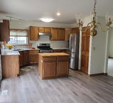 2131 Tahoe Pkwy, Algonquin, IL 60102 - photo 4