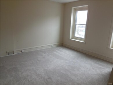 128 S Hall St, Allentown, PA 18101 - photo 4