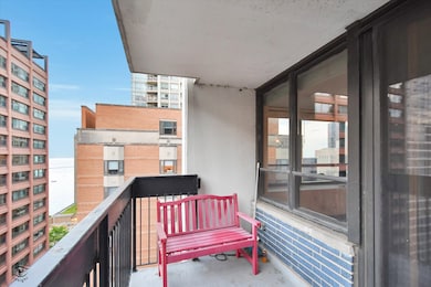 Pearson on the Park Condos unit 2101, Chicago, IL 60611 - photo 4