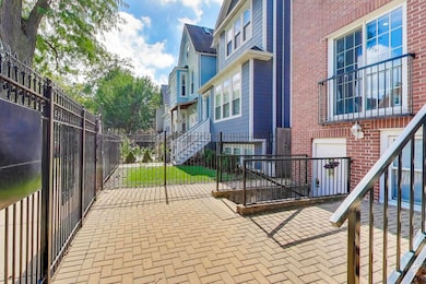 1940 N Ridgeway Ave unit 2, Chicago, IL 60647 - photo 4