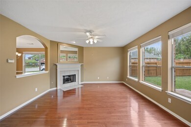 3612 Shasta Ct, Pearland, TX 77584 - photo 7