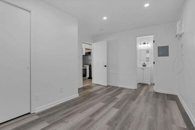 499 E Columbus St unit D, Columbus, OH 43206 - photo 5