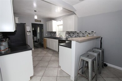 2705 Shelby Ave, Mattoon, IL 61938 - photo 7