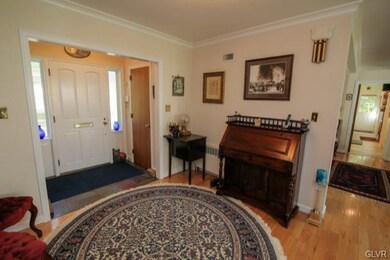 2923 Gordon St, Allentown, PA 18104 - photo 5