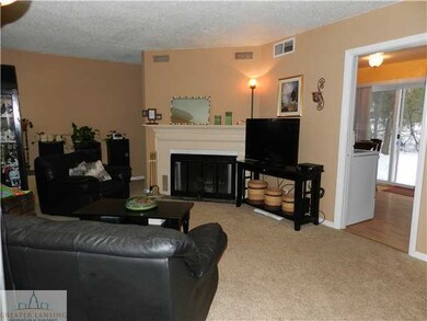 550 S Dexter Dr, Lansing, MI 48910 - photo 5