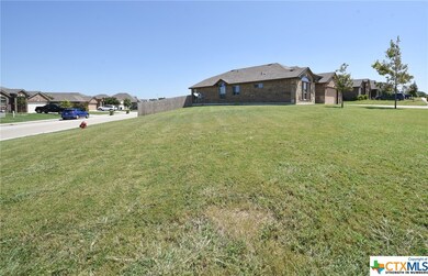 304 Chrislyn St, Troy, TX 76579 - photo 4