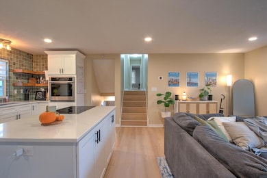 4652 Morris Cir, Bloomington, MN 55437 - photo 7