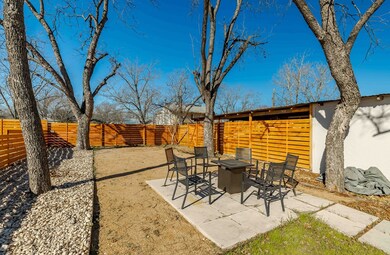 113 Shaw Ave, Fredericksburg, TX 78624 - photo 3