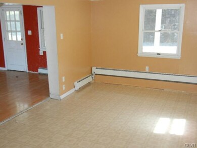 811 Constitution Dr unit 829, Allentown, PA 18103 - photo 7