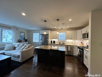 62 Green St unit 2, Huntington, NY 11743 - photo 3