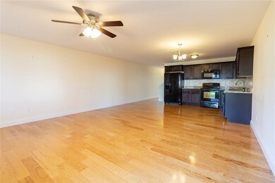 16 Gray Coach W unit 1614, Cranston, RI 02921 - photo 5